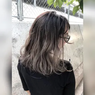 セミロング 6月以降は渋谷で受付 ツダケイタロウのヘアスタイル