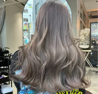 セミロング カラー ヘアアレンジ 🌹TikTok４万 ﾌｫﾛﾜｰ🌹AKIのヘアスタイル