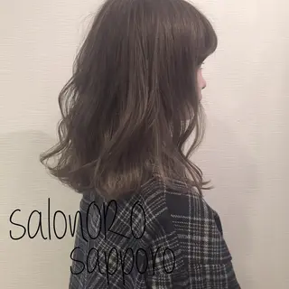 セミロング カラー 池田 真由美のヘアスタイル
