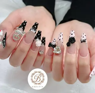 ネイル 島尻 ユインのネイルデザイン