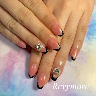ミディアム ネイル nail salon Revymoreのネイルデザイン