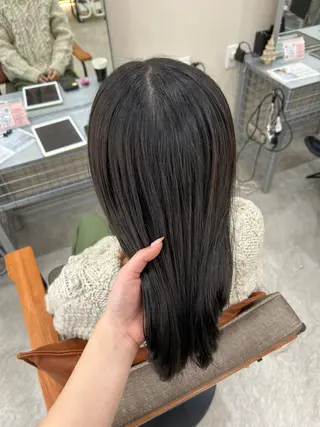 ロング MIDORI🎀 透明感/ベージュのヘアスタイル