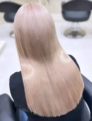 ロング カラー ヘアアレンジ 艶カラー/ハイトーン /レイヤーカットのヘアスタイル