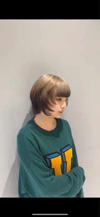 ショート カラー 磯田冬弥/ ブリーチメニューのヘアスタイル