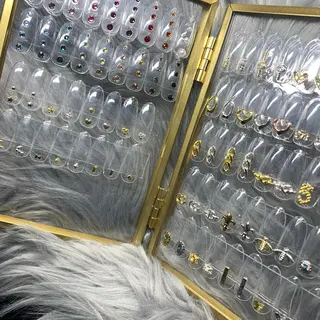 ネイル Primavera 新横浜🤍美フォルムのネイルデザイン