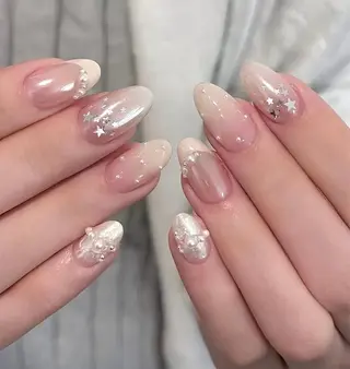 ネイル T.Lee Nail Lilyのネイルデザイン