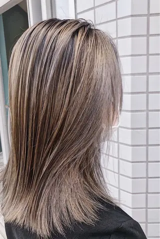セミロング 【shower】 yousuke代表のヘアスタイル