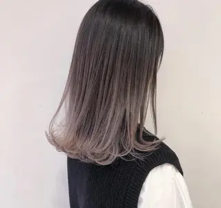 セミロング naomi (夜間営業受付中★)のヘアスタイル