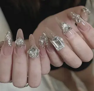 ネイル 高木 維麗絲のネイルデザイン