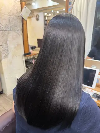 セミロング カラー ツヤ髪 透明感カラー ゆいなのヘアスタイル