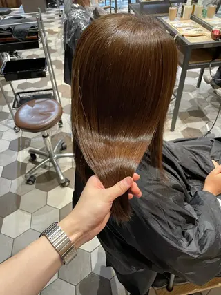 ロング 髪質改善、縮毛矯正 酸性縮毛矯正のヘアスタイル