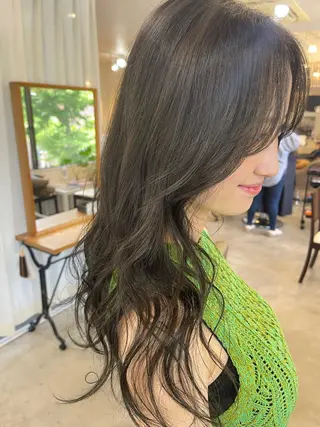 セミロング カラー ヘアアレンジ 中堀 遥のヘアスタイル