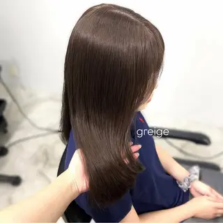ミディアム カラー 前川 朋香のヘアスタイル