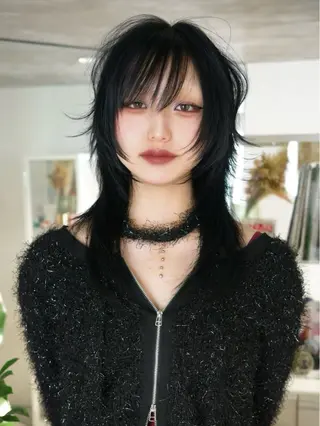 ロング カラー イツク ⚡️ デザインカラーのヘアスタイル