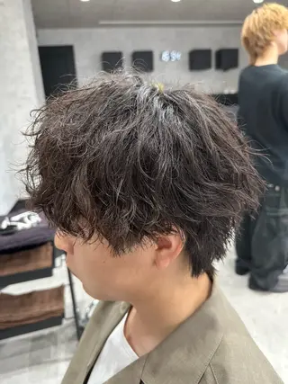 ショート パーマ メンズ ユウ🪄 パーマ指名No1のヘアスタイル