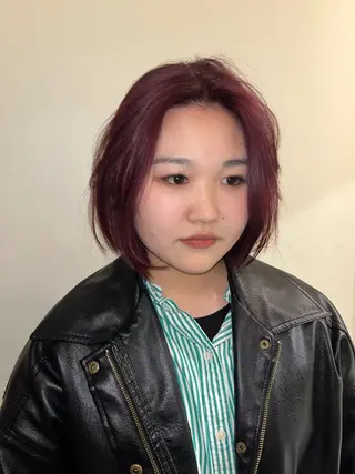 ショート カラー 🦮shiori アイドルオタク🦮のヘアスタイル