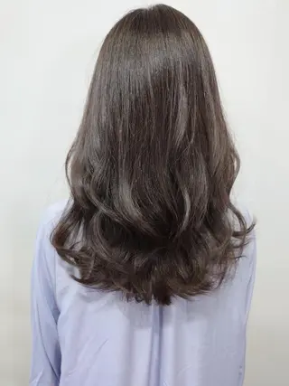 セミロング 艶髪/透け感カラー /RYOのヘアスタイル