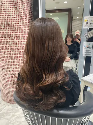 ロング カラー パーマ コテ巻きパーマ 藤野佑成のヘアスタイル