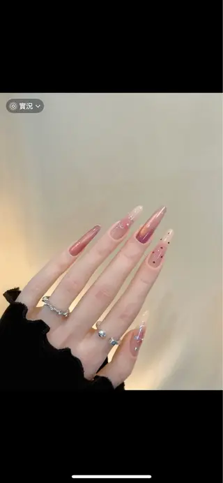 ネイル Sun ゆゆのネイルデザイン