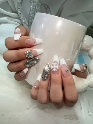 ネイル &ME ネイルサロンのネイルデザイン