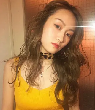 ロング カラー 🩷ハイトーン透明感 レイヤー🩷ユリカのヘアスタイル