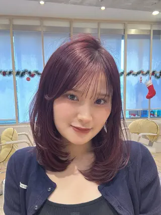 ミディアム レイヤーカット✂️/ 新宿/Amiのヘアスタイル