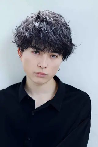 ミディアム パーマ メンズ 🎧BLEACHi メンズパーマ💈木村のヘアスタイル
