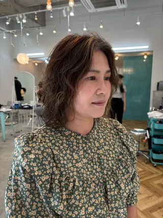 ミディアム パーマ 大木 華のヘアスタイル