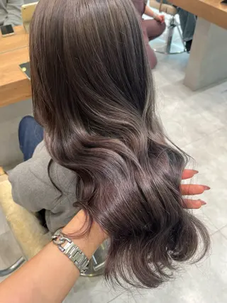 ロング KENJE湘南台 田澤明菜のヘアスタイル