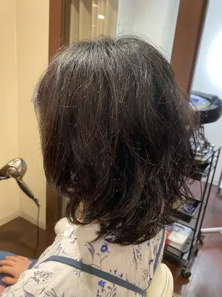 ミディアム 艶カラー|ストレート 🍟yuki🍟のヘアスタイル