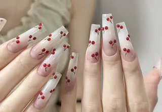 ネイル Pure&Rich Nailのネイルデザイン