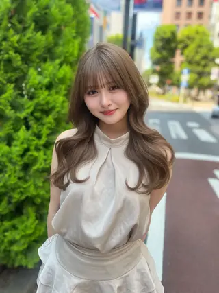 ロング カラー 透明感カラー✨🩵 韓国ヘアkanatoのヘアスタイル