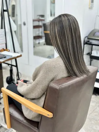 ロング カラー ハイライト 特化　須永🐶のヘアスタイル