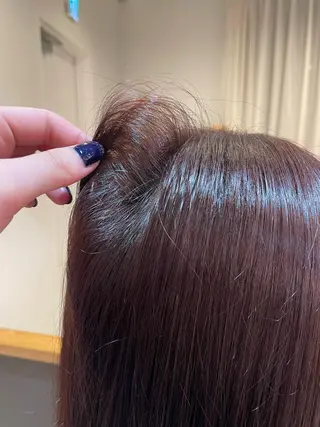 ロング ブリーチカラー/ ベージュ/SARAのヘアスタイル