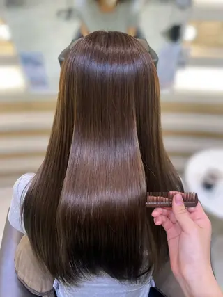 セミロング ⭐ハイトーン/ 赤み消し/カナ⭐️のヘアスタイル