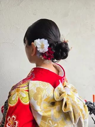 セミロング ヘアアレンジ 山下 襟華のヘアスタイル