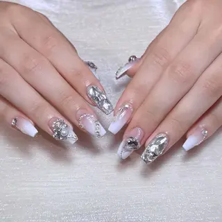 ネイル Plenty 💞のネイルデザイン