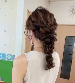 ロング ヘアアレンジ yui .のヘアスタイル