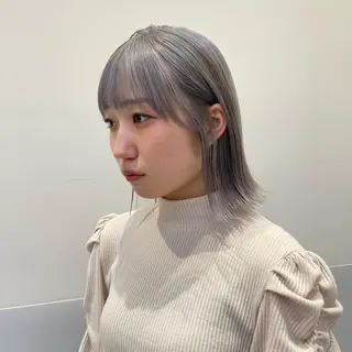 ショート カラー ブリーチ😼 ボブ✍️レイヤーのヘアスタイル