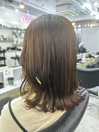 セミロング 🌈艶髪スペシャリス ト🌈山田のヘアスタイル