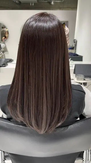 セミロング カラー WISTERIA P LUS1 ikumiのヘアスタイル