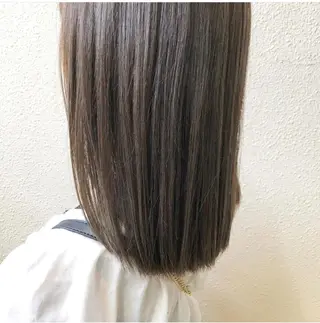 ミディアム カラー 中司 莉菜のヘアスタイル