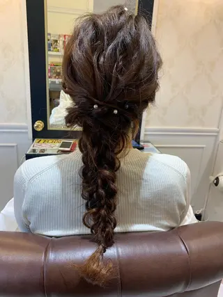 ロング 粟田 めぐみのヘアスタイル