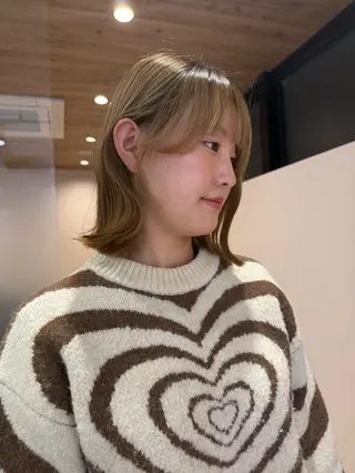 ミディアム マイ /暖色カラーのヘアスタイル