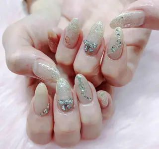 ネイル MoonNail ユリ🌸のネイルデザイン