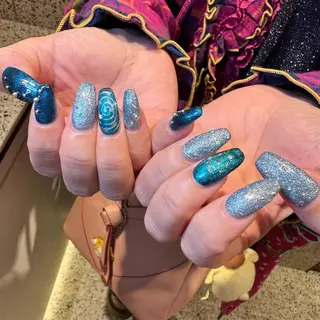 ネイル RIEKO🍒 ワンホン♡推しネイルのネイルデザイン