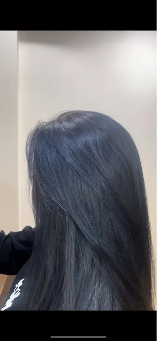 ロング カラー 城間 晴人のヘアスタイル