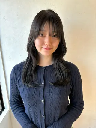 セミロング カラー ヘアアレンジ 【韓国ヘア/透明感 カラー】makotoのヘアスタイル