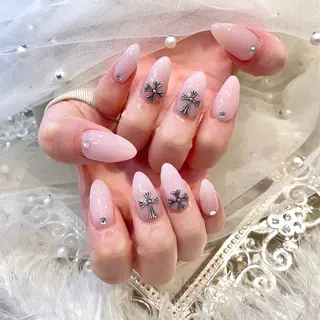 ネイル Yveil 心斎橋店 hirokoのネイルデザイン