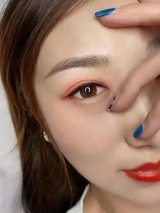 胡蝶蘭レディースサロ ン眉マツパエクステの眉毛・アイブロウイメージ